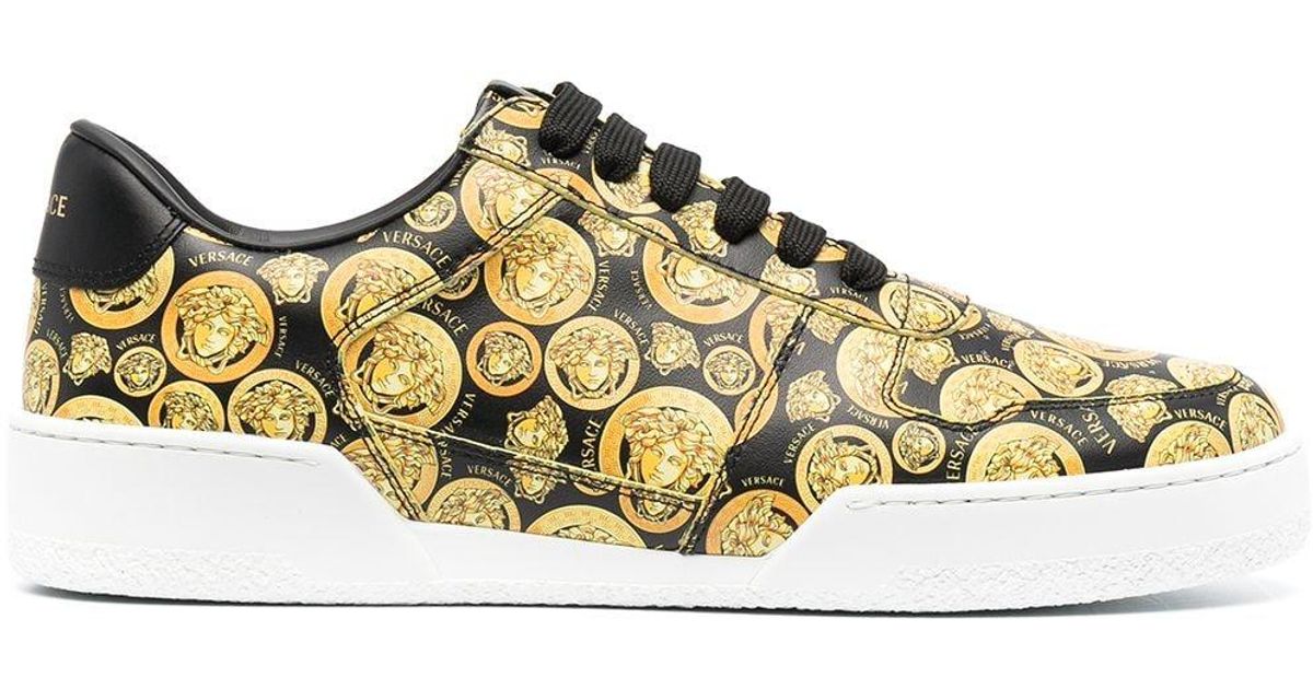 Versace Ilus Medusa Amplified-print Leather Sneakers in Gold (Black) for Men - Lyst