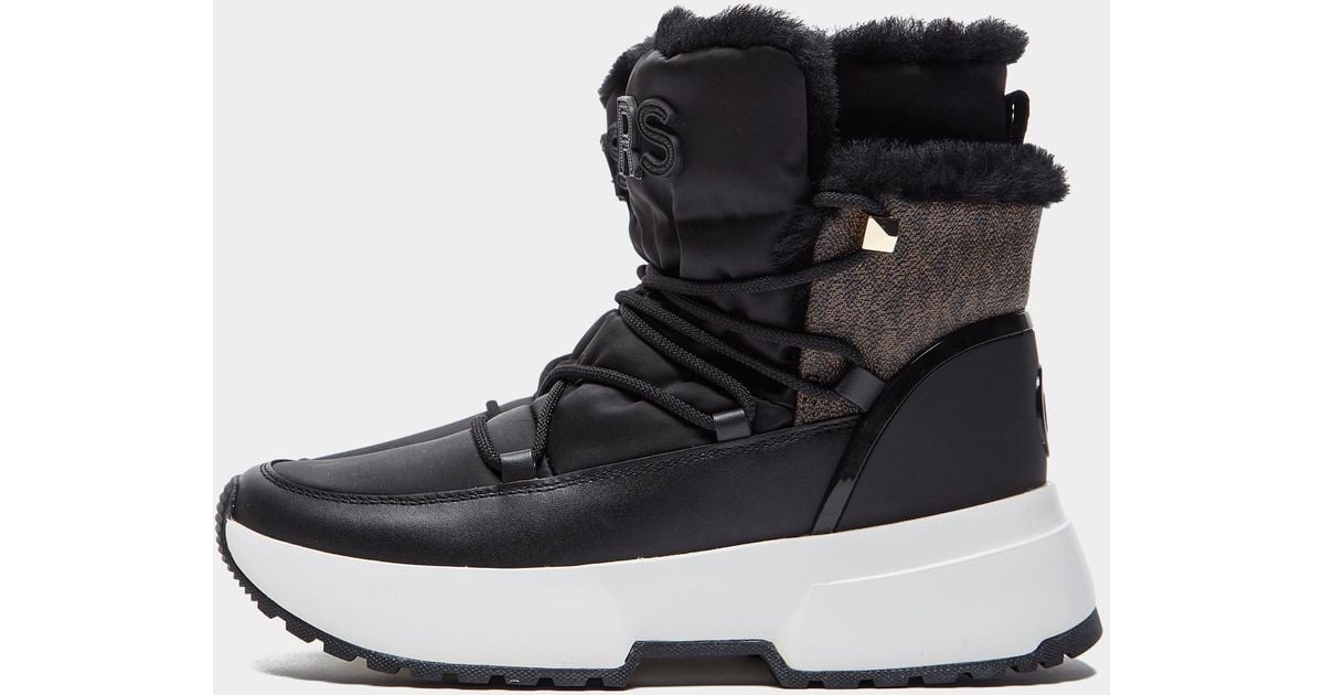 michael kors fur boots