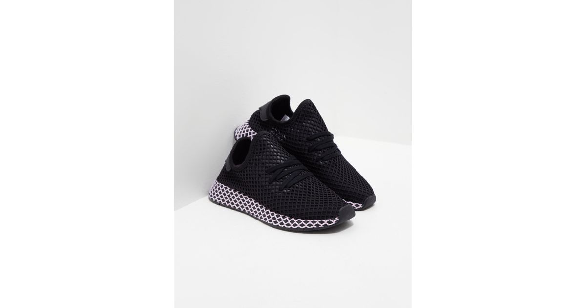 womens black adidas deerupt