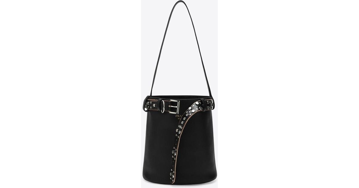 バッグ・カバンその他 Prada Bucket Bag Buckle black with studded belt Prada Studded Belt Leather Bucket Bag in Black | Lyst