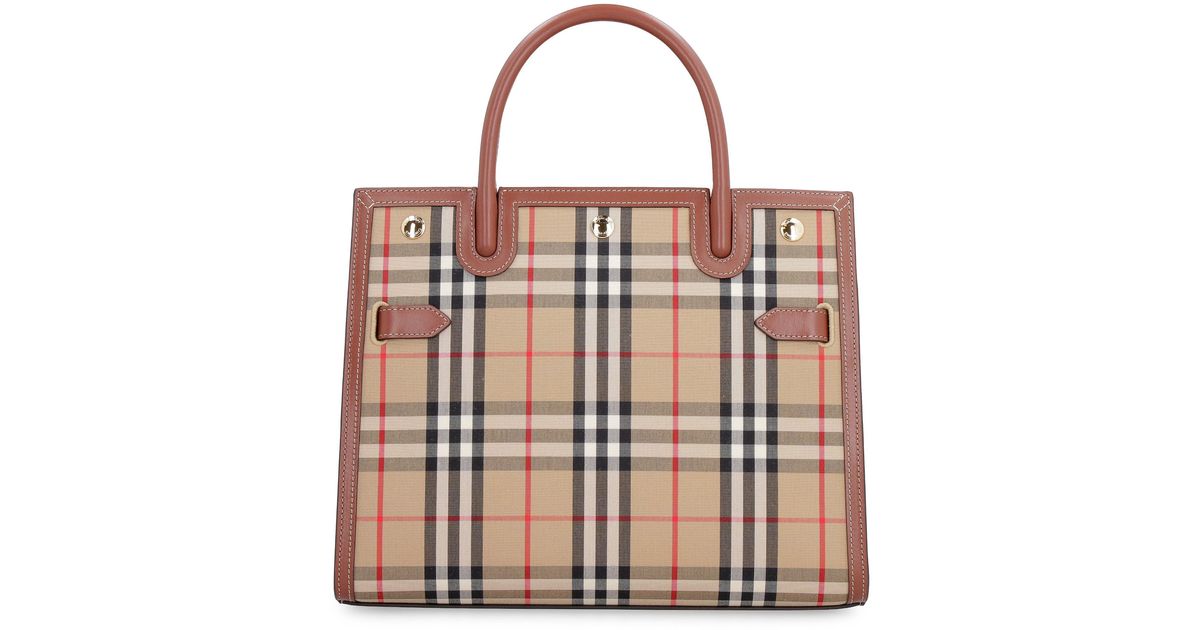 Burberry the hotsell title bag