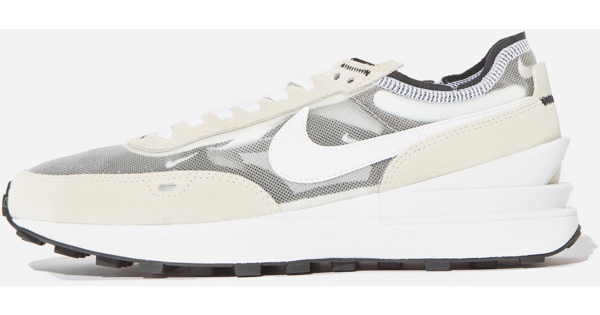 white nike waffle