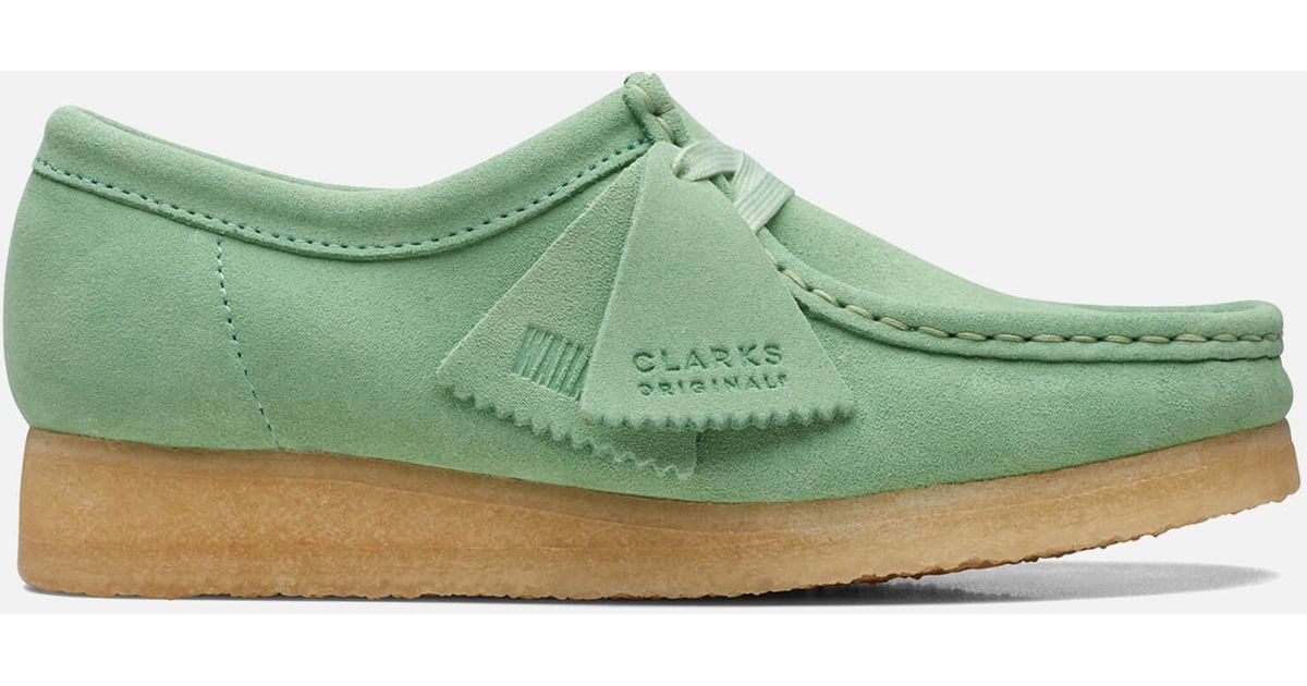 Clarks Wallabee Suede Shoes in Green | Lyst