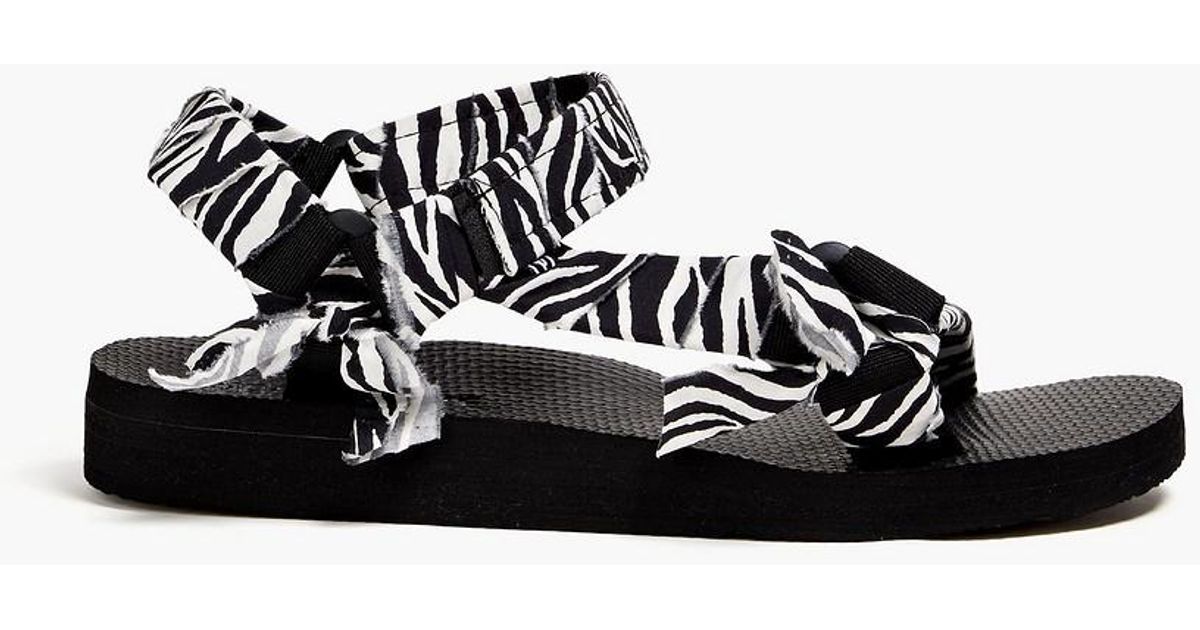 ARIZONA LOVE Trekky Zebra-print Woven Sandals in Black | Lyst