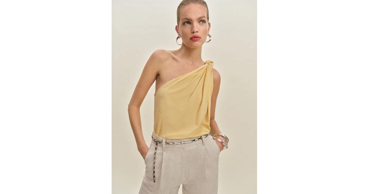 Reformation リフォーメーション ハーヴェイ ニット トップ Reformation Harvey Knit Top in Natural | Lyst
