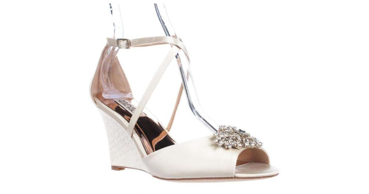 badgley mischka abigail wedge