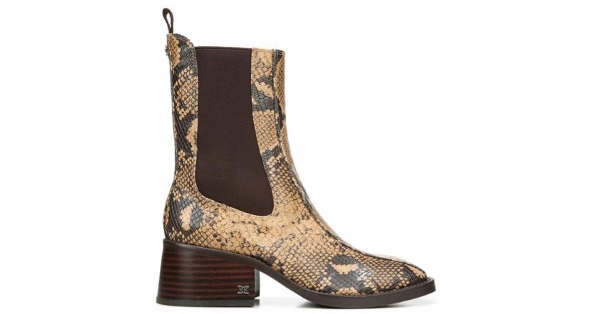 dasha chelsea boot