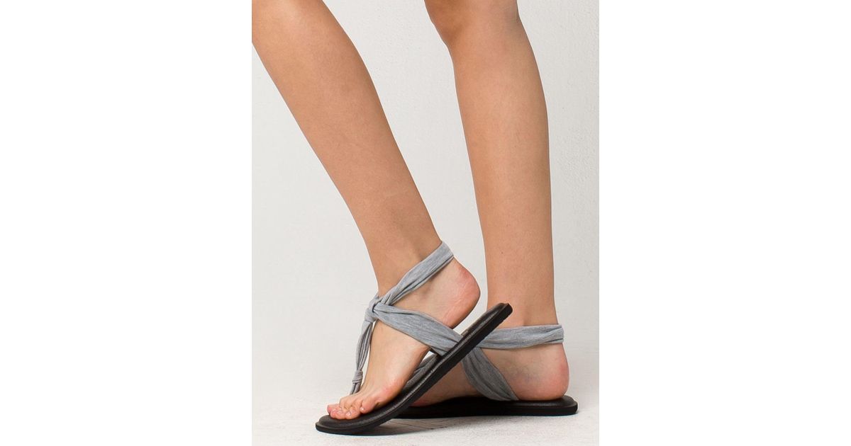 sanuk yoga sling ella