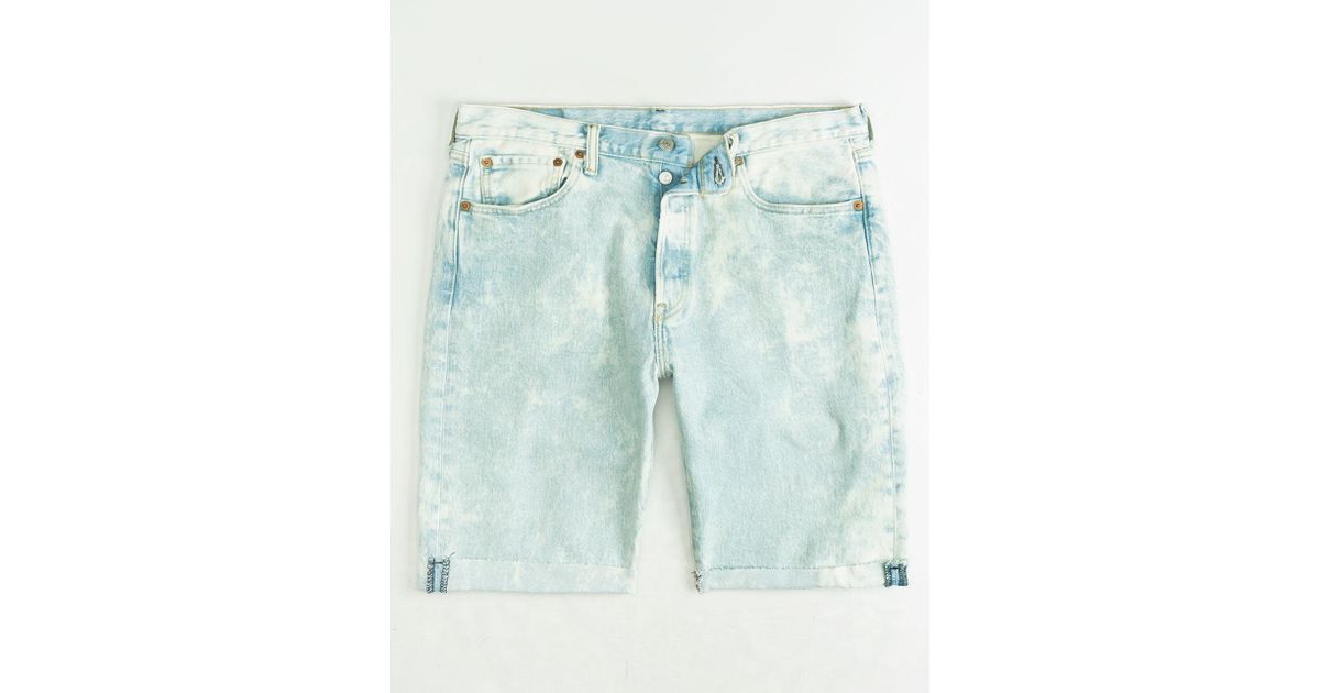white levi shorts mens