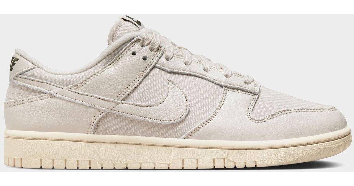 low dunks beige