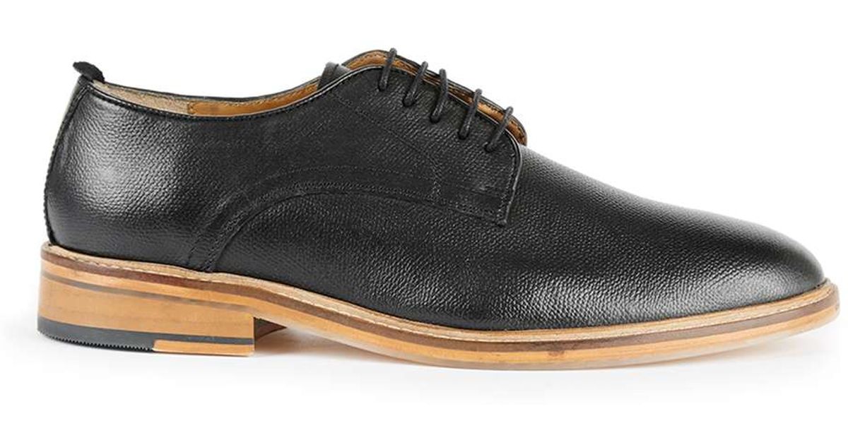 You are here Shop Men Topman Shoes from $10 with Sale up to 65%. Browse over items in stock & New Collection from the best online stores on Nuji.