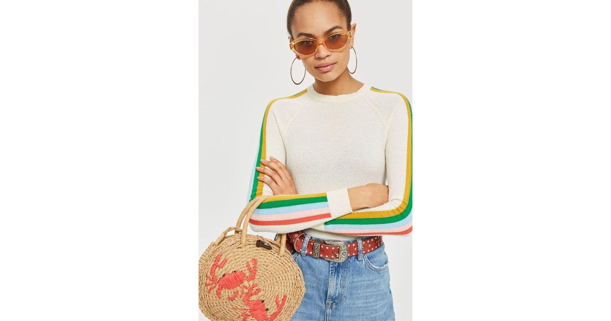 round straw tote bag