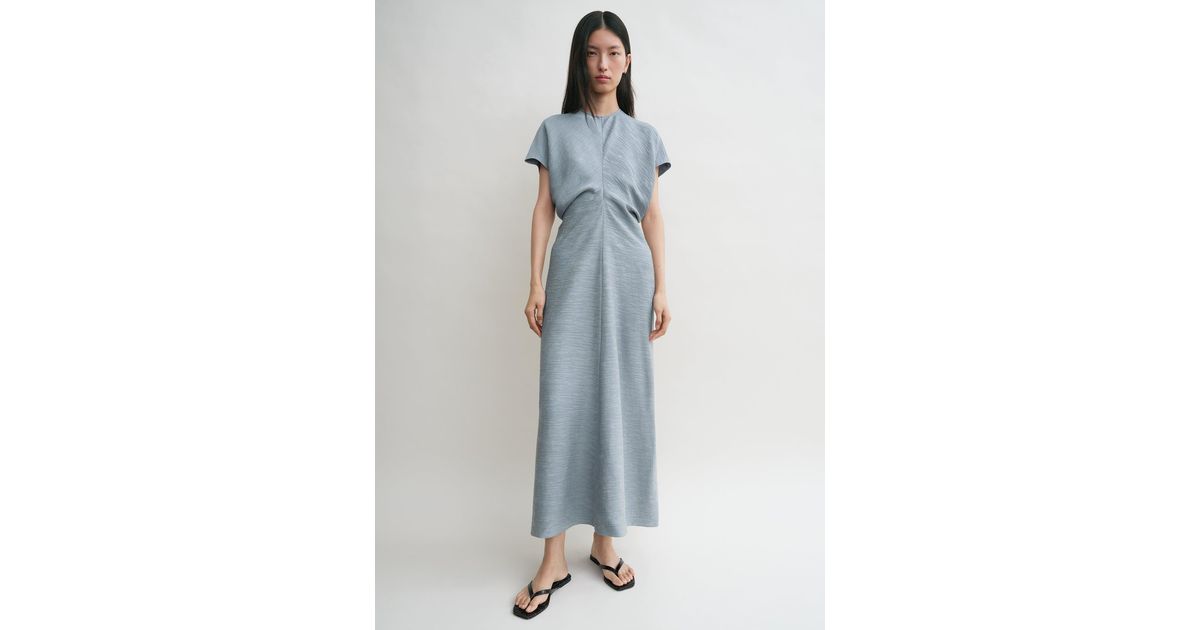 TOTEME Slouch Waist Crinkled Dress in Blue | Lyst