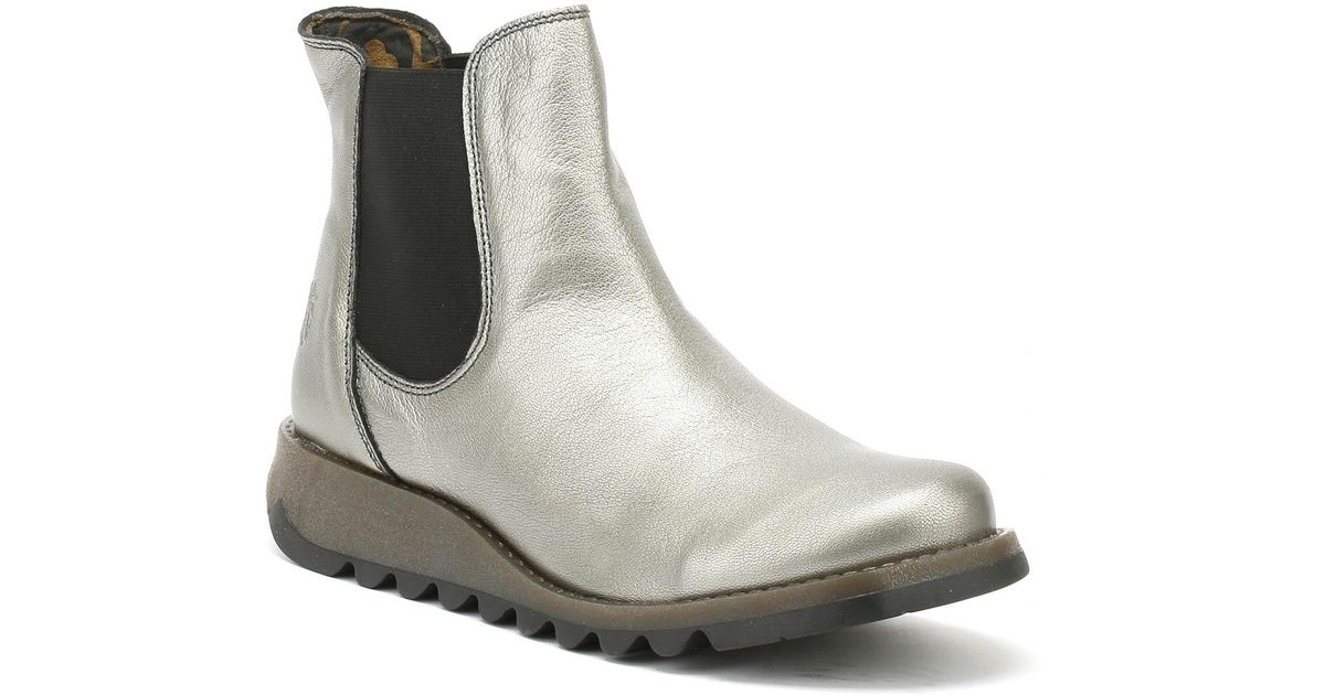 fly silver boots