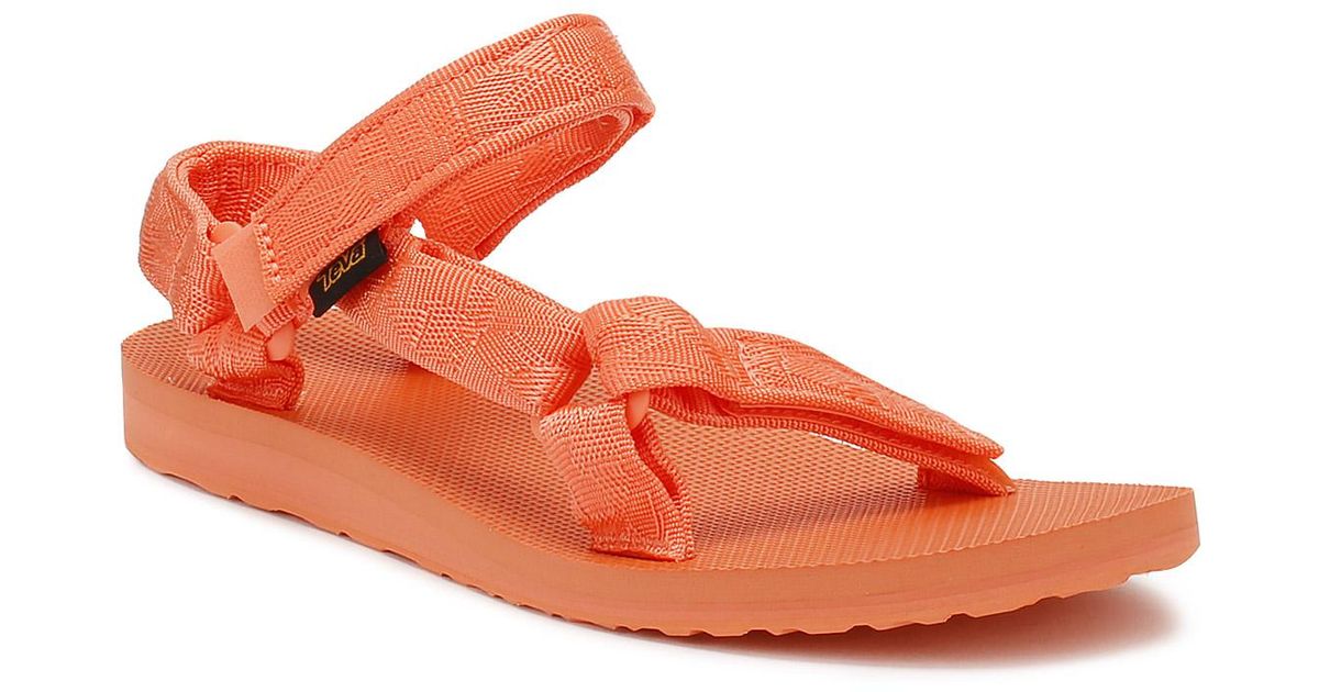 orange tevas