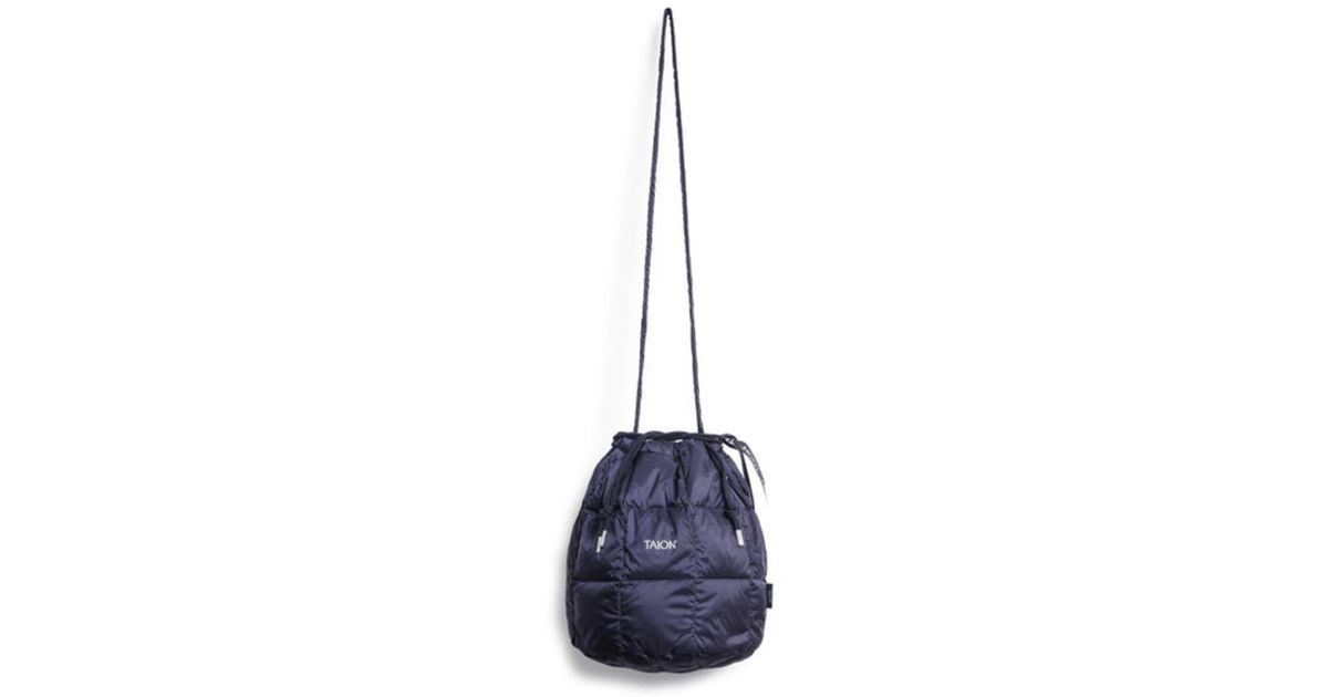 Taion Sac Draw String Down Dark Navy in Blue Lyst