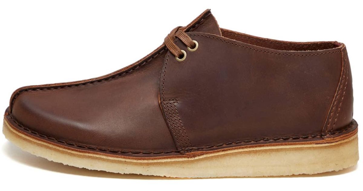 Clarks Beeswax Desert Trek Shoes in Brown for Men | Lyst