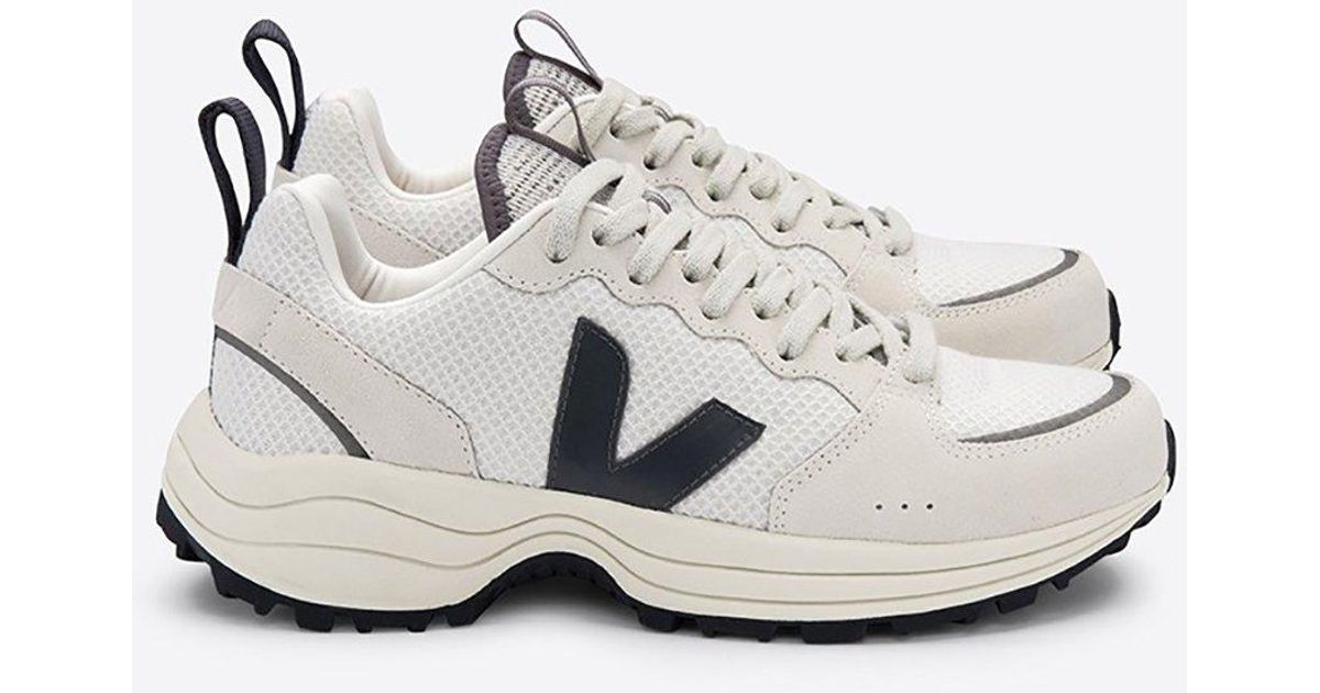 veja venturi trainers grey
