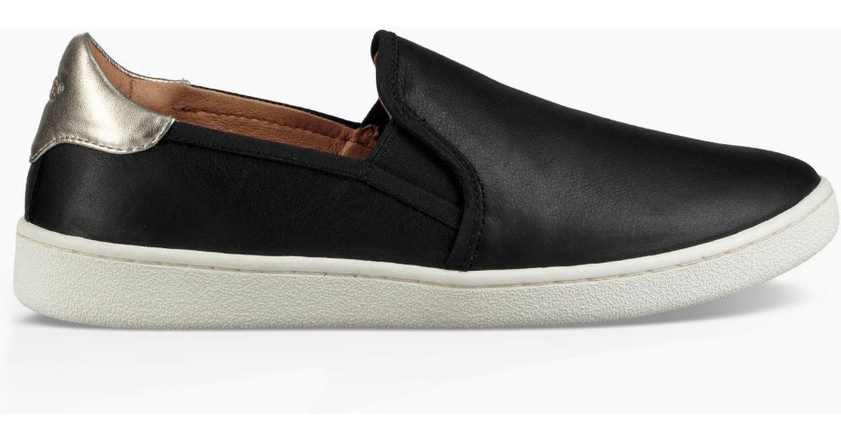 ugg cas black slip on