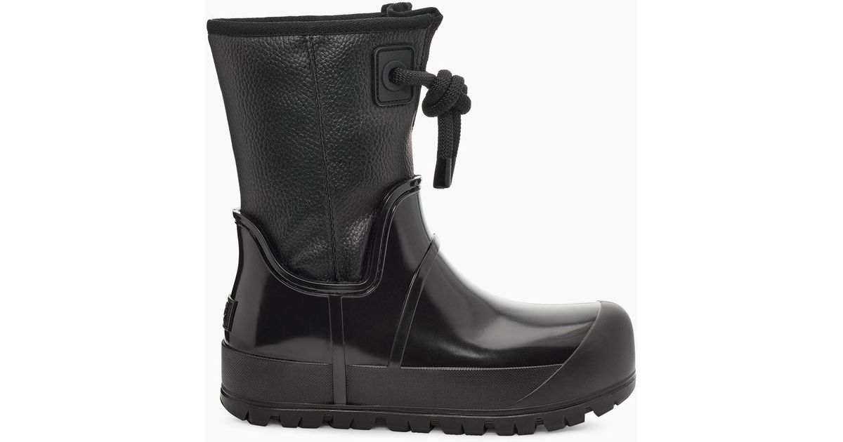 UGG Raincloud Toggle Boot in Black | Lyst UK