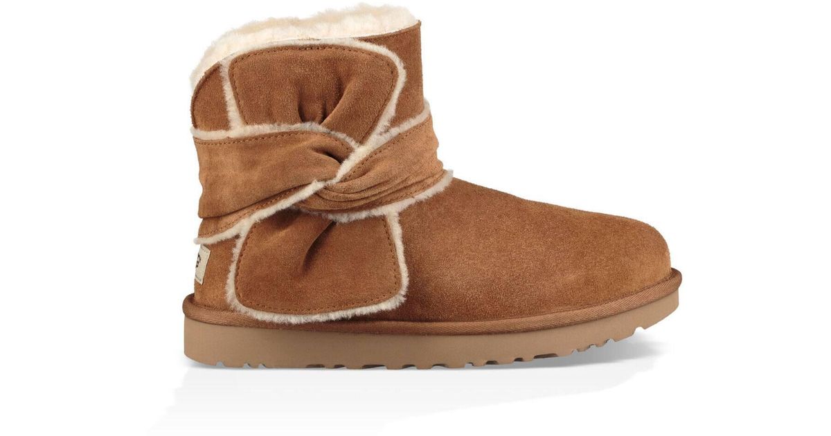 ugg mini bow spill seam bootie