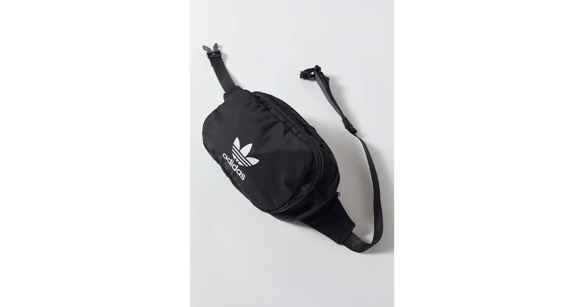 adidas originals crossbody sport bag