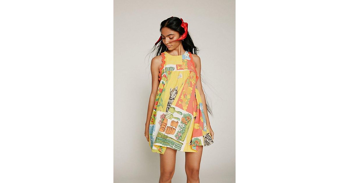 kimchi blue kittie scalloped mini dress Kimchi Blue Kimchi Kittie Scalloped Mini Dress in Yellow