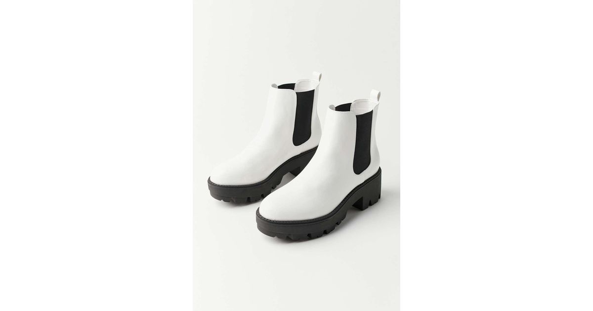 Urban Outfitters Uo Remy Chelsea Boot in White | Lyst