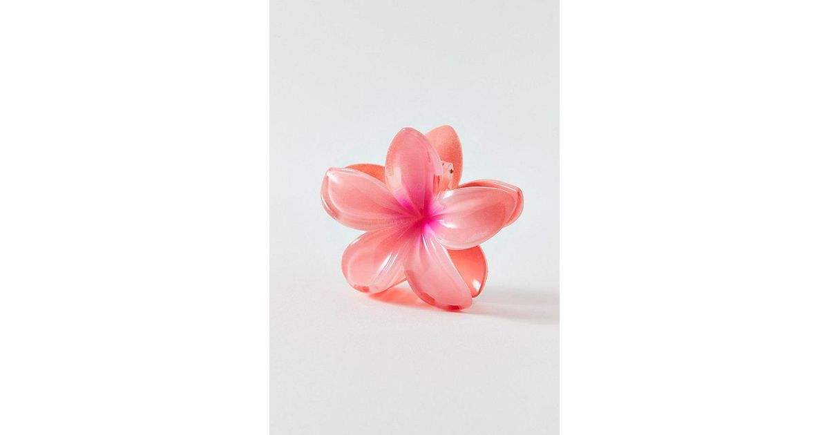 Urban Outfitters Aria Flower Claw Clip in Pink | Lyst
