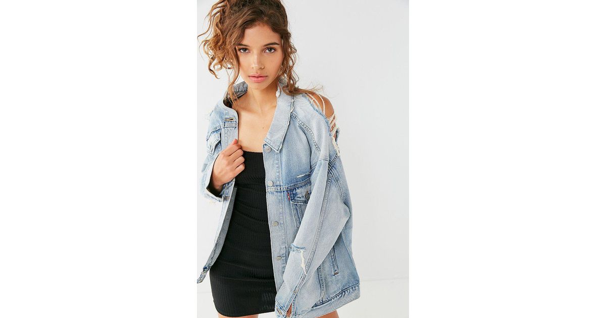 levis oversized denim trucker jacket
