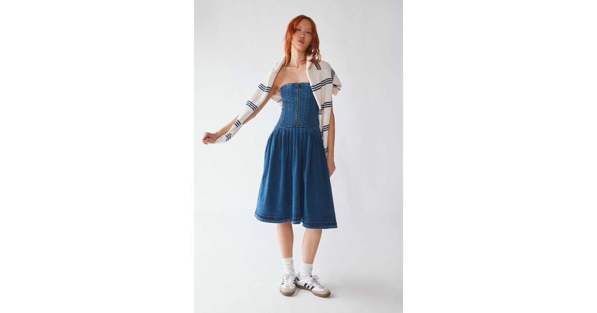 Urban Outfitters Uo Gwen Denim Strapless Midi Dress in Blue | Lyst