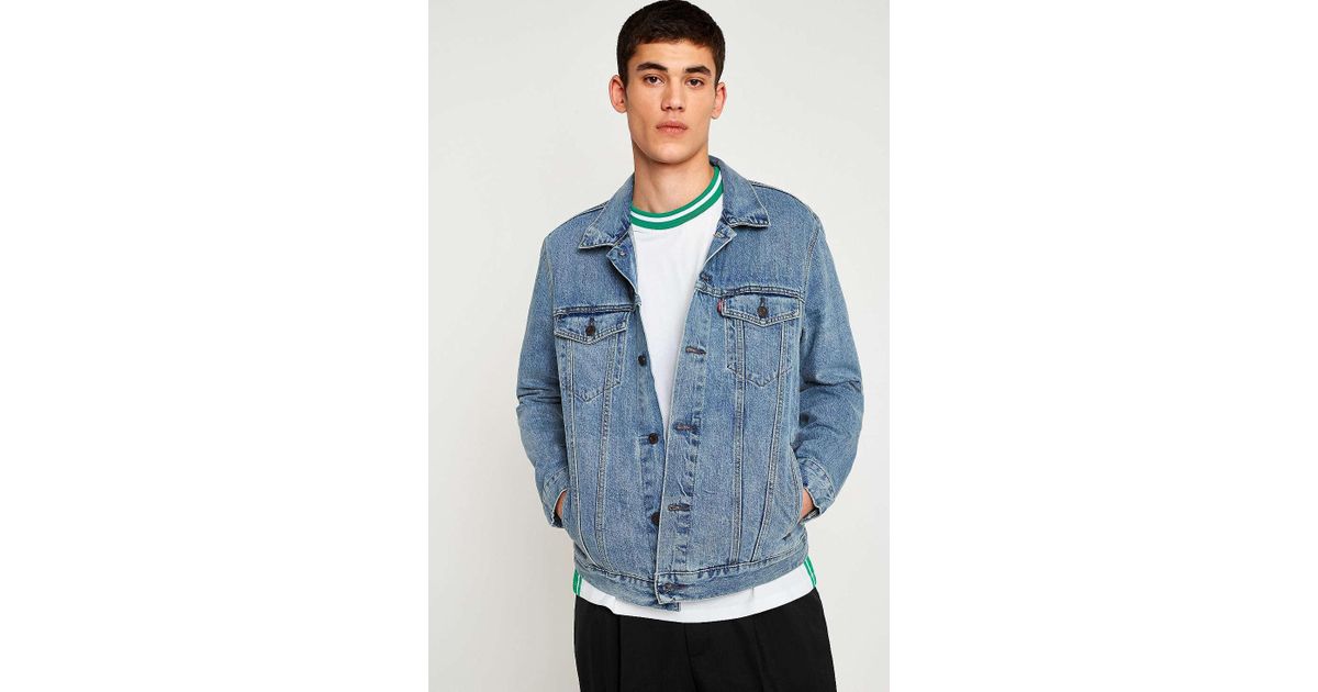 levi's trucker jacket icy