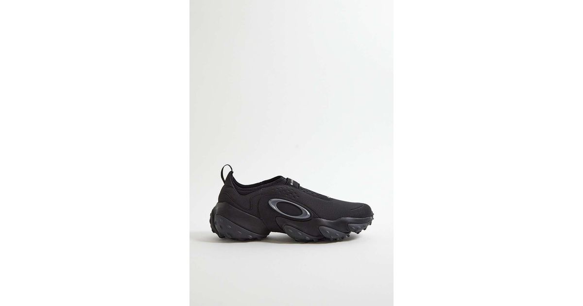 Oakley Edge Icon Blackout Trainers for Men | Lyst UK
