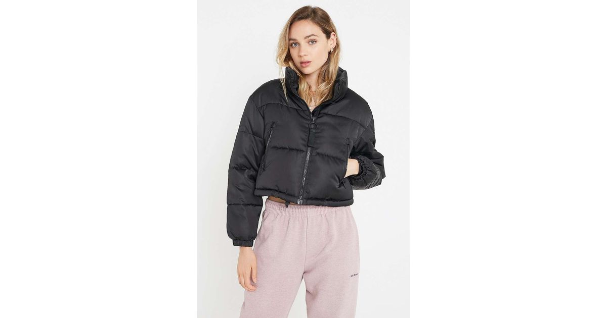 Uo Satin Super Crop Puffer Jacket 