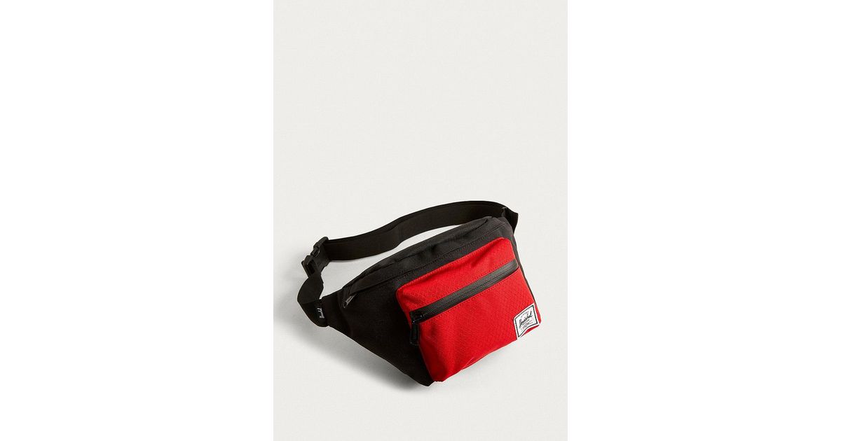 Herschel Supply Co. Synthetic Seventeen Scarlet And Black Hip Pack in Red  for Men - Lyst