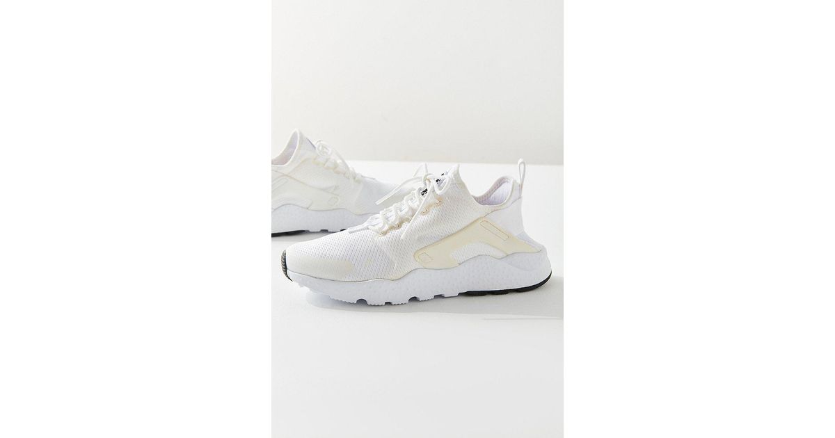 nike huarache urban outfitters