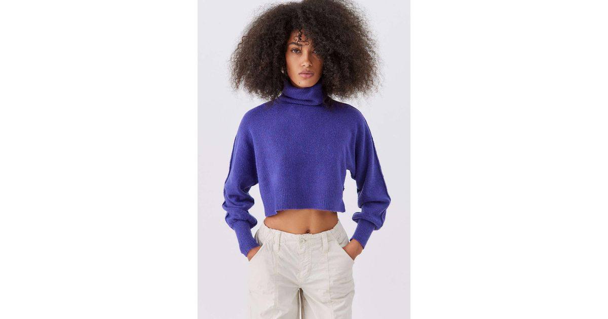 Urban Outfitters Uo Finley Cropped Turtleneck Sweater in Blue Lyst