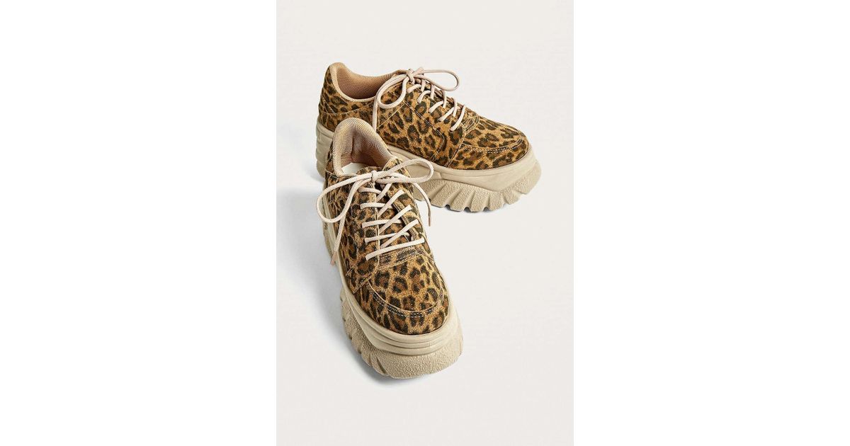 uo tyson tan suede chunky trainers