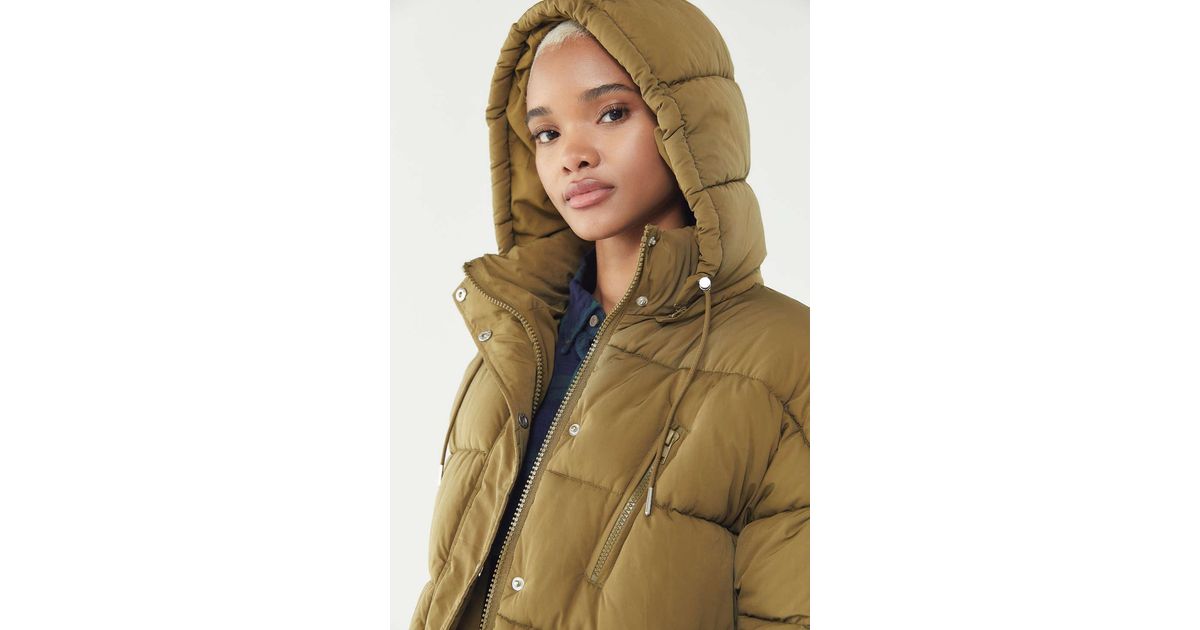 uo mae hooded puffer jacket