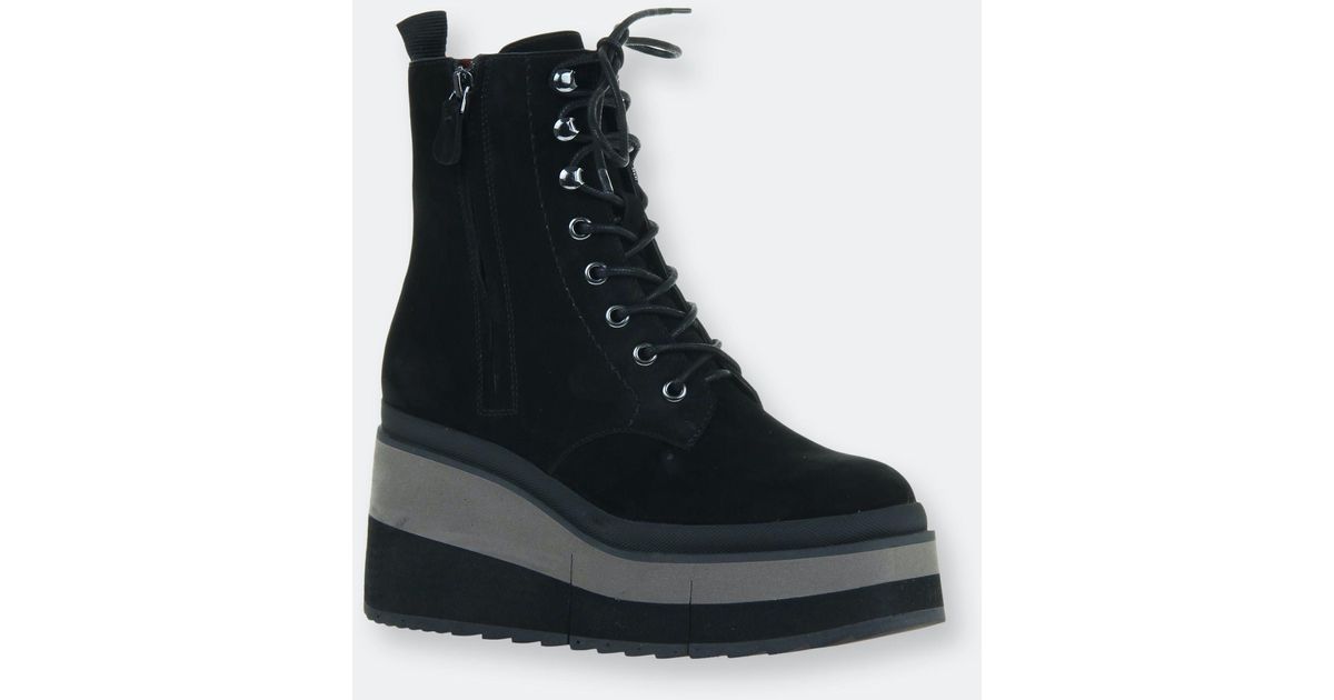 combat boots nude