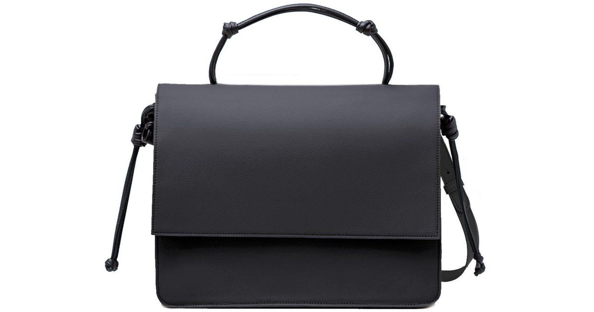 Von Holzhausen The Handheld in Black Lyst