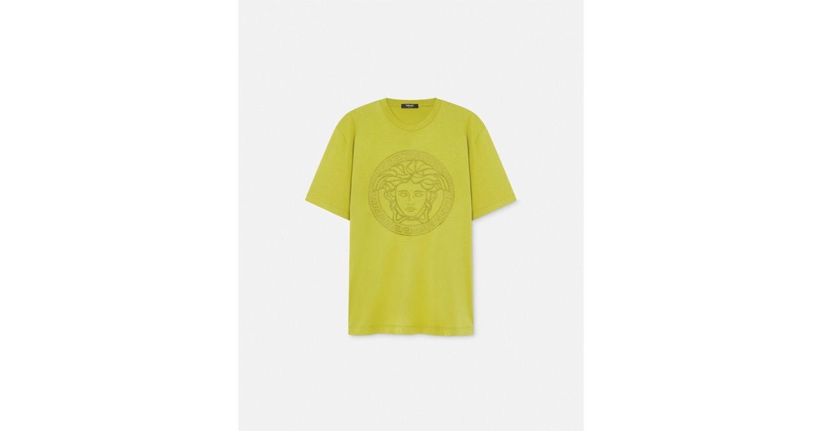【VERSACE】Embroidered Logo T-shirt Yellow Versace Logo-Embroidered T-Shirt - Yellow | Editorialist