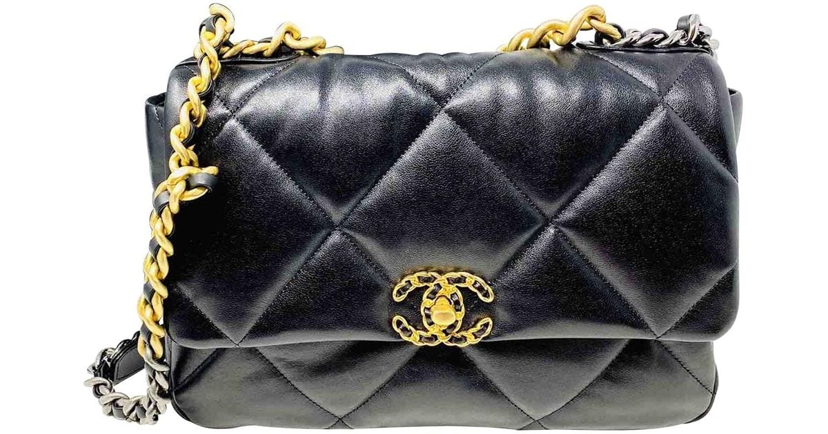 chanel 19 bag mini