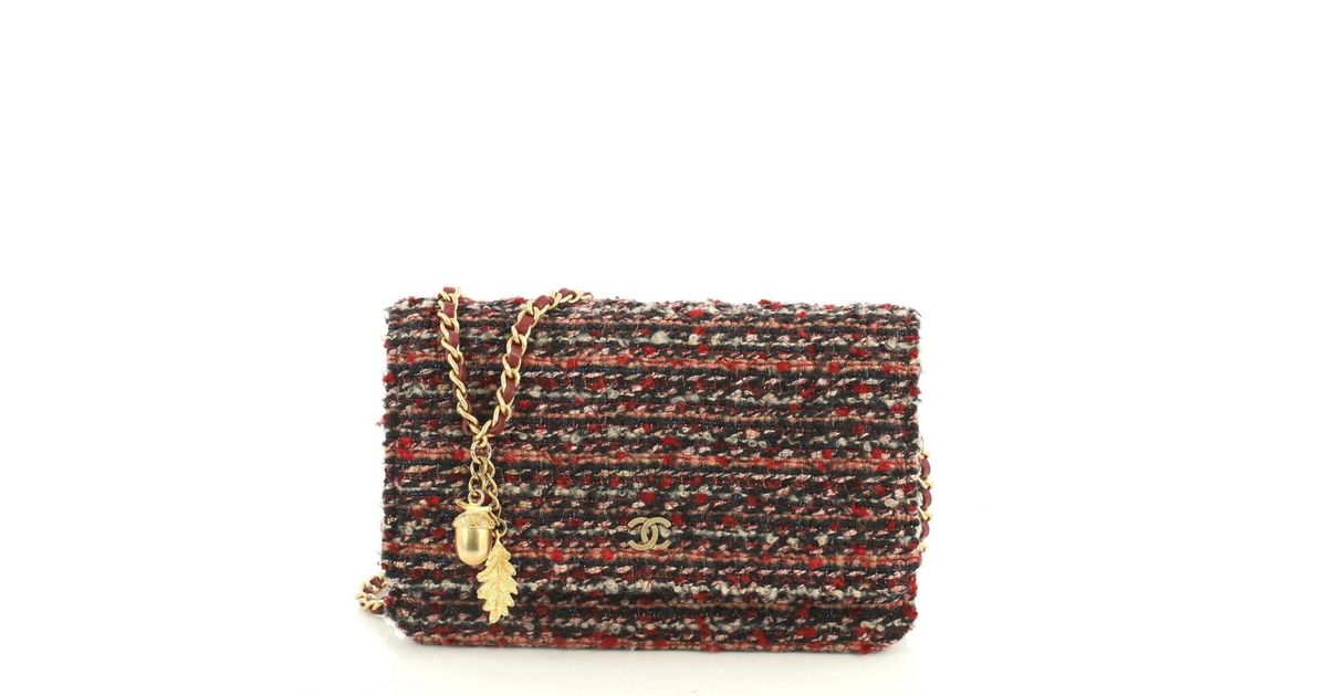 chanel tweed clutch