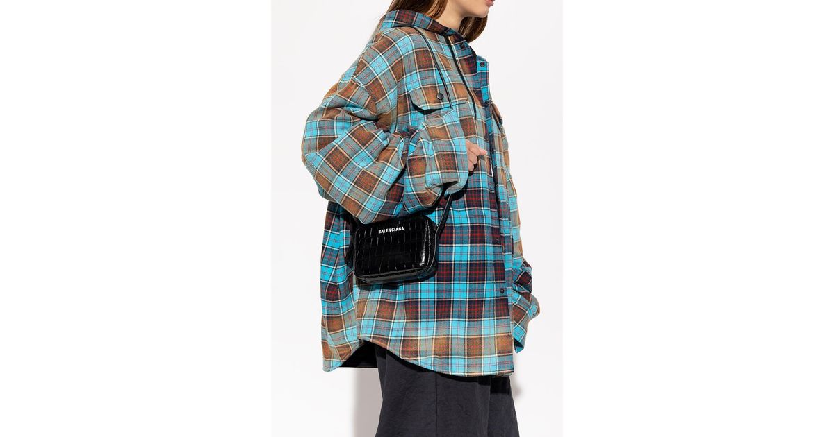 balenciaga everyday shoulder bag