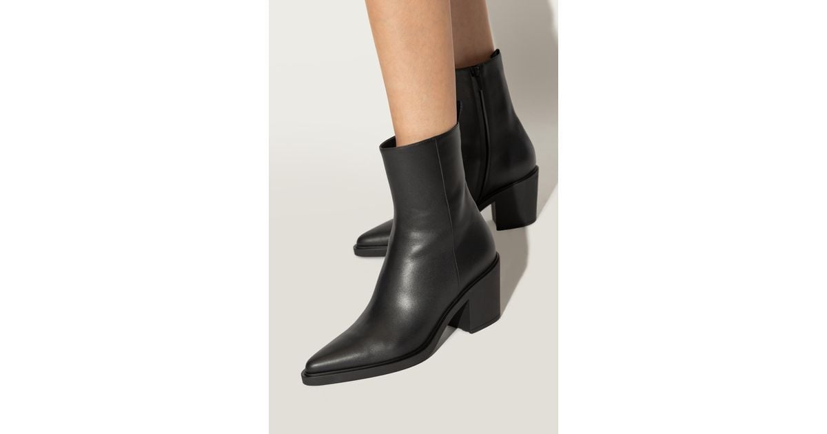 【Gianvito Rossi】DYLAN ディラン Gianvito Rossi Dylan Booties | Neiman Marcus