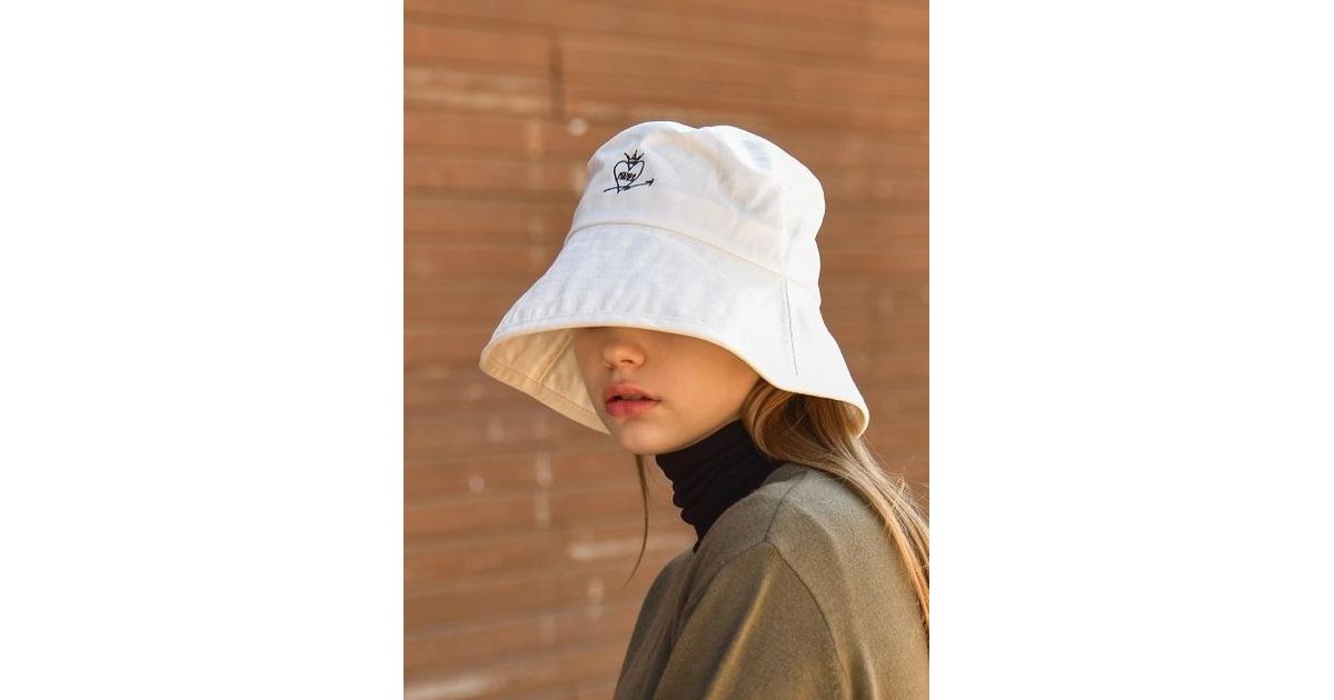 oversized bucket hat