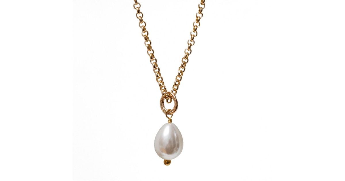 Mirabelle Gita Large Mother Of Pearl Necklace On Baby Belcher Chain in  Metallic | Lyst