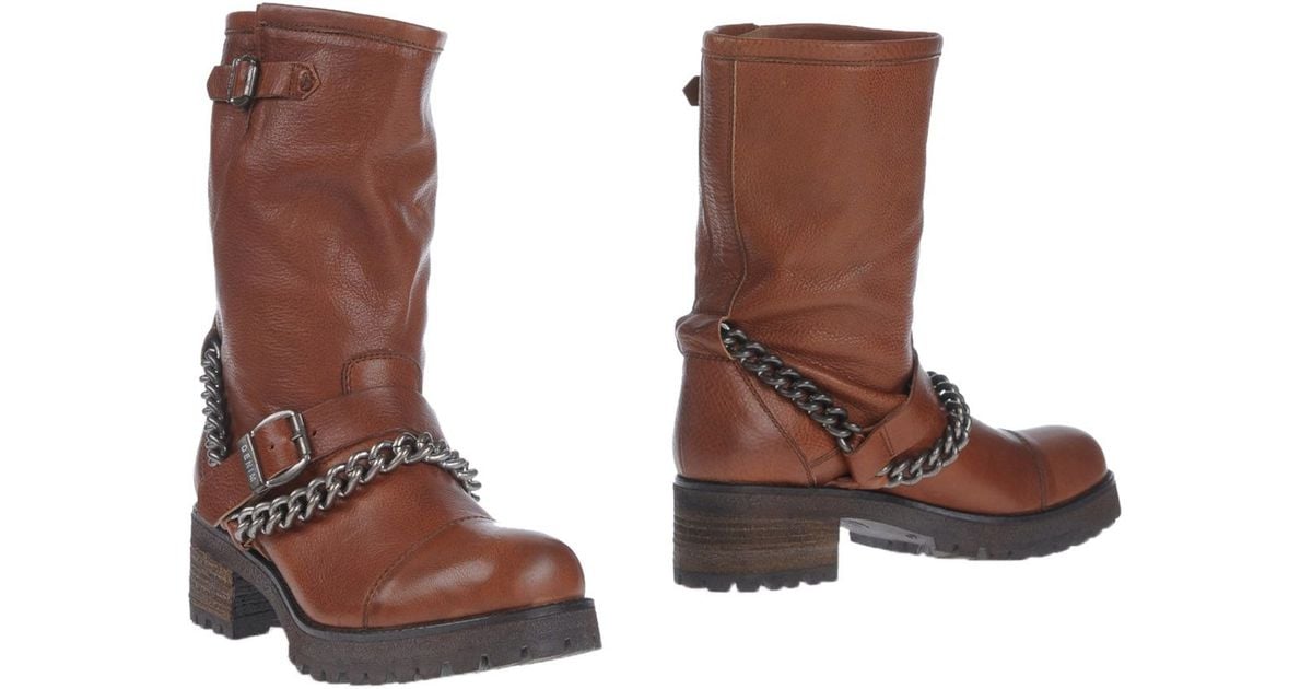 Flat Ankle Boots For Sale Philippines Shop the latest women's boots from top brands on ZALORA Philippines and enjoy Free Shipping Over P Cash On Delivery 30 Days Free Returns.