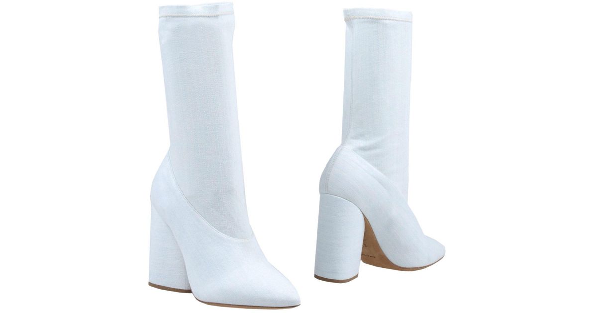 cabrillo cylinder heeled booties